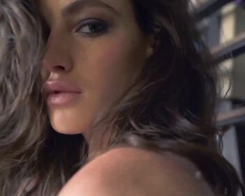 Michael Jackson - Beat It(1982)