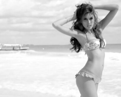 Elvis Costello - Watching The Detectives (1977)