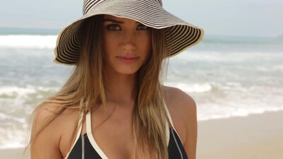 The B-52-s - Love Shack (1989)