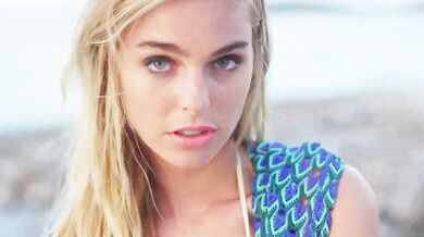 The White Stripes - Seven Nation Army (2003)