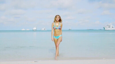 The White Stripes - Seven Nation Army (2003)