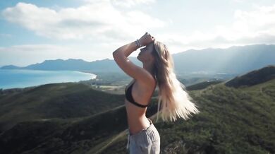 Mott the Hoople - All The Young Dudes (1972)