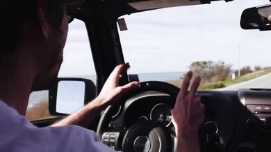 Chuck Berry - Sweet Little Sixteen (1958)