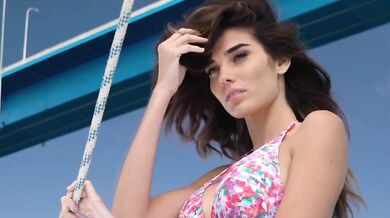 Afrika Bamabaataa & The Soulsonic Force - Planet Rock (1982)