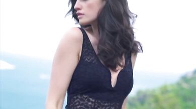 Franz Ferdinand - Take Me Out (2004)