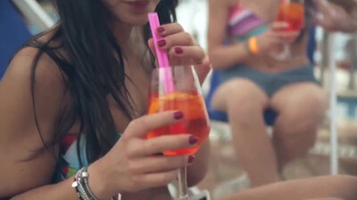 Franz Ferdinand - Take Me Out (2004)