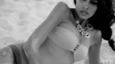 Elvis Costello - Watching The Detectives (1977)