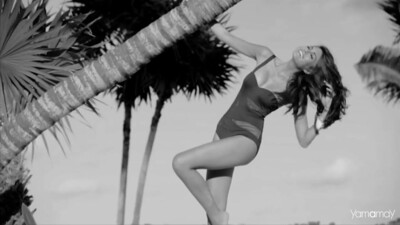 Elvis Costello - Watching The Detectives (1977)