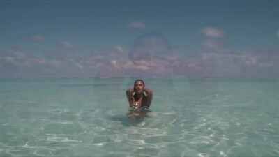 Pink Floyd - Comfortably Numb (1979)