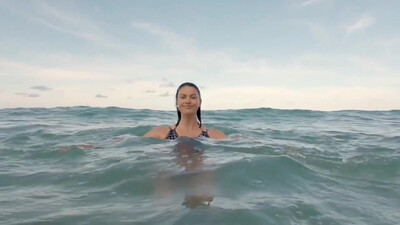 Joni Mitchell-Help Me (1974)